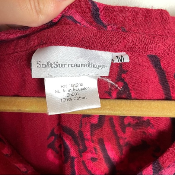 Soft Surroundings Asymmetrical Red Floral Print Tunic Top Size M - Picture 11 of 11